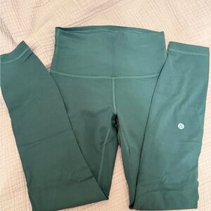 Lululemon Wunder Trains in Rainforest Green